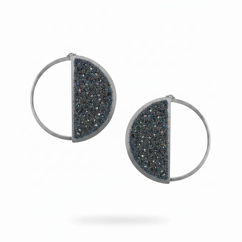 Cercei rotunzi gun metal cu cristale Swarovski – SUPERNOVA