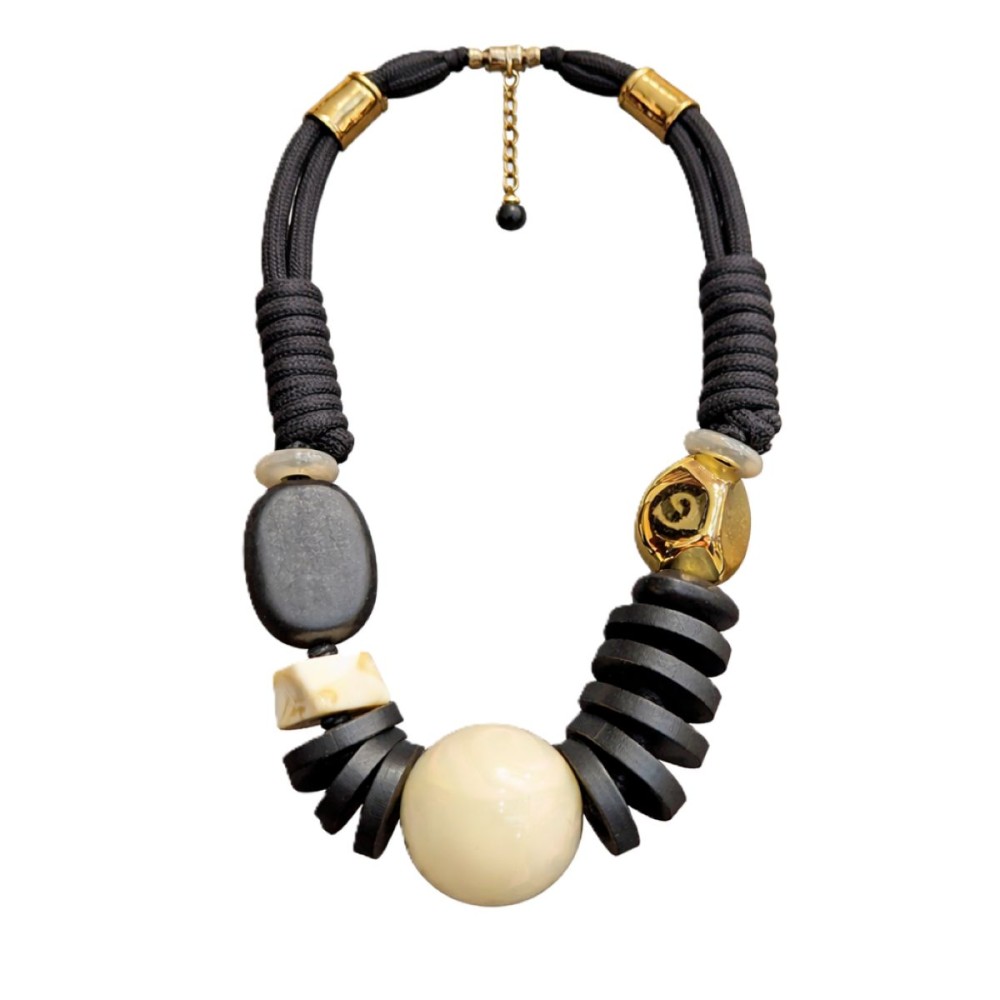 Colier artizanal din lemn, plastic și cordon textil – Import Italia