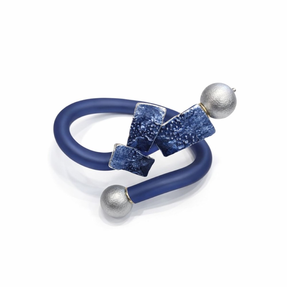 Brățară designer din silicon albastru metalizat cu elemente metalice – Import Italia