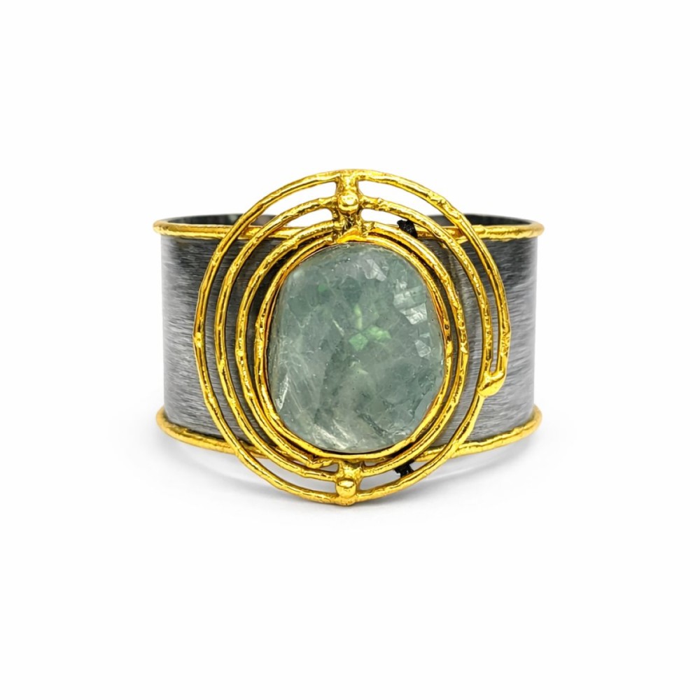 Brățară KLK Italia – Alamă argintată, cristal brut ametist verde, design sculptural tip cătușă