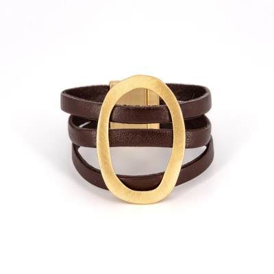 Brățară cu închidere magnetică, piele maro și piesă din zamac placat cu aur – KLK Italia